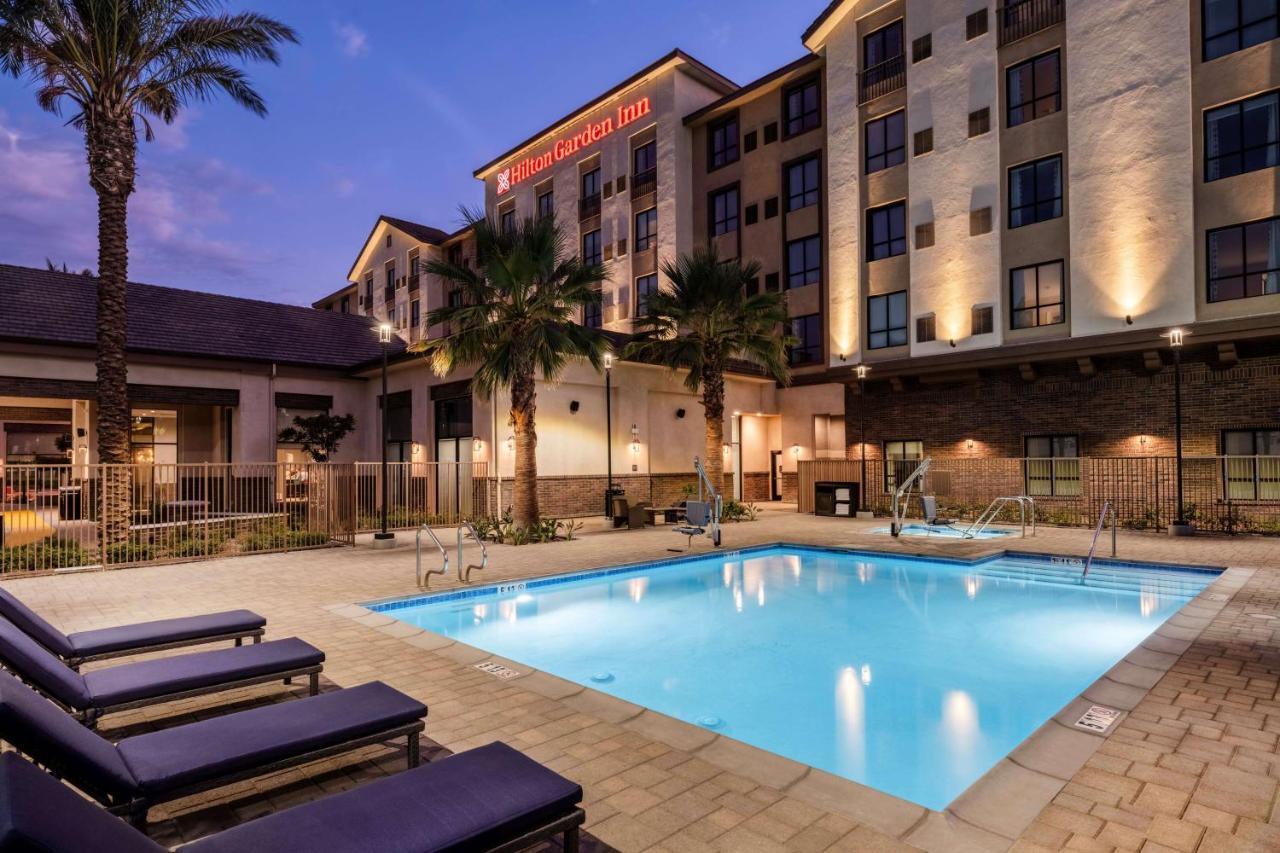 Hilton Garden Inn Pomona, Ca Exterior photo