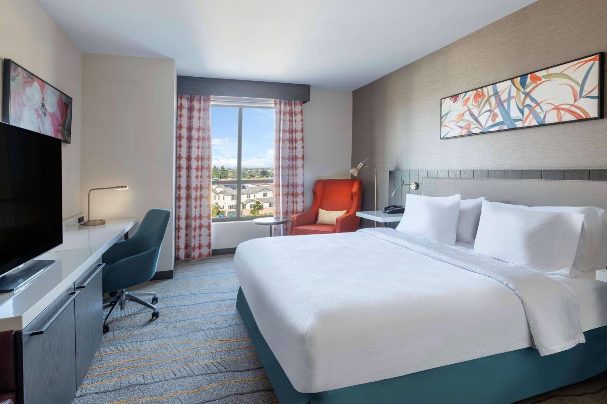 Hilton Garden Inn Pomona, Ca Exterior photo