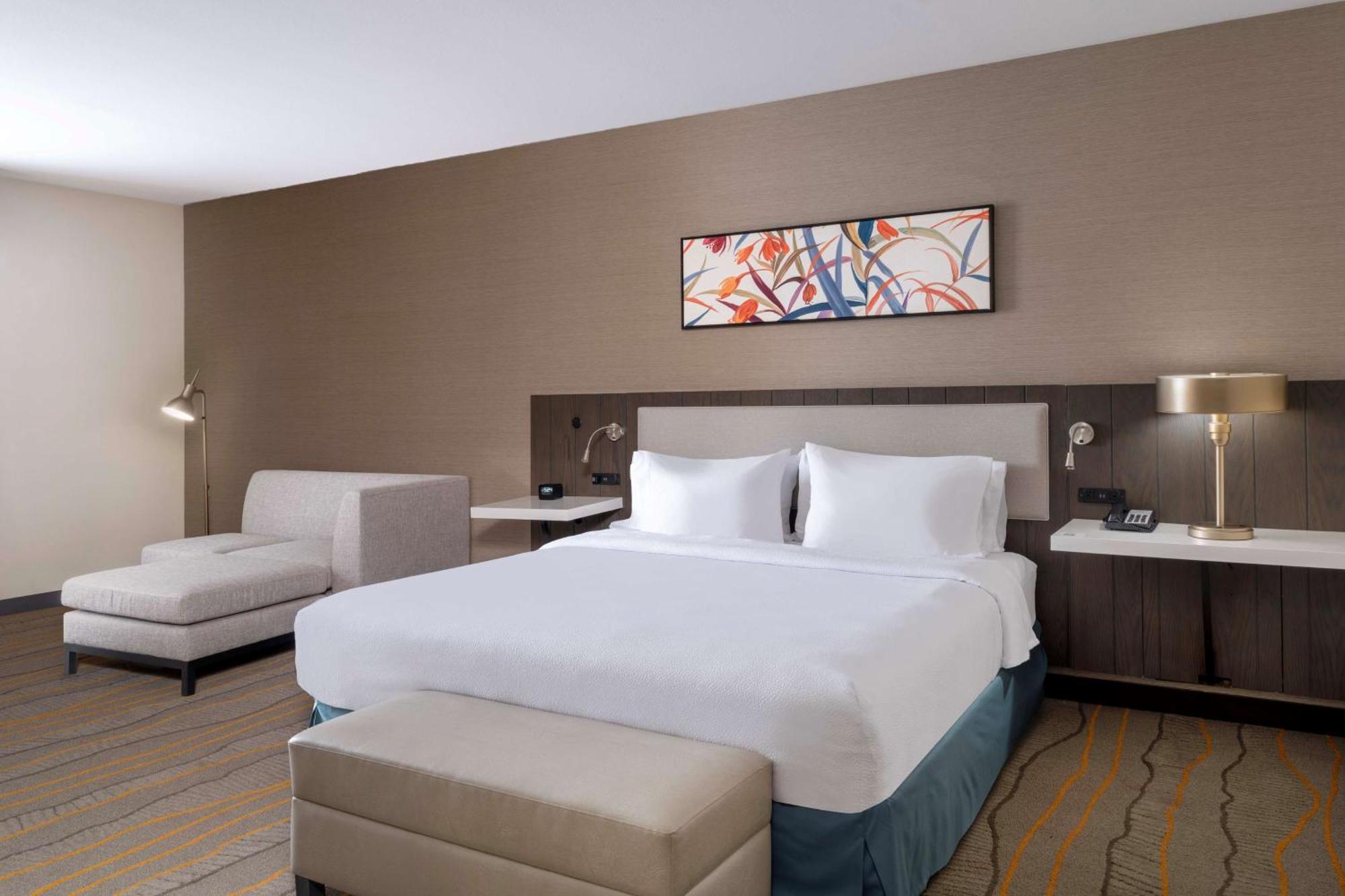Hilton Garden Inn Pomona, Ca Exterior photo